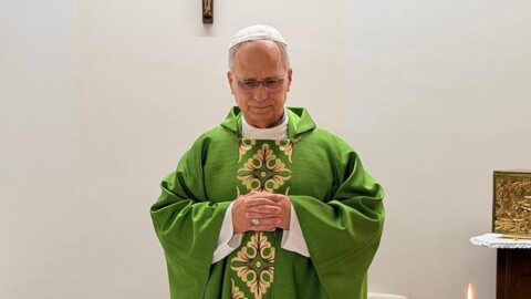 Le pape Léon XIV quitte l’hôpital quatre jours après son opération pulmonaire