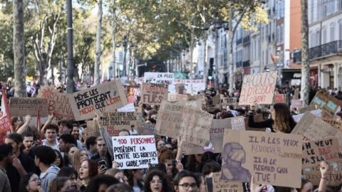 Manifestations du 17 octobre : des barricades enflammées interrompent la circulation sur la rocade de Rennes