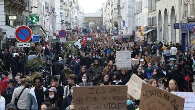 ENTREVUE — photo
