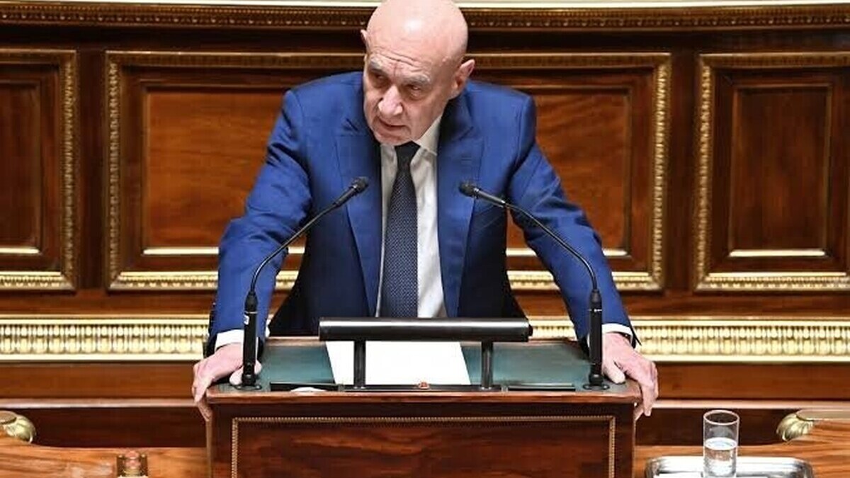 Présidentielle 2027 : Malhuret presse la droite et le centre de s’unir, Retailleau refuse de se retirer