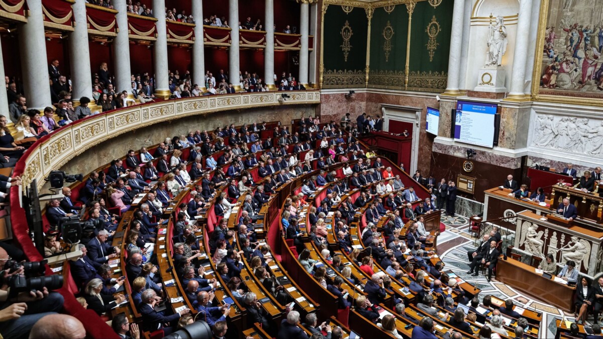 Retraites gelées, allocations familiales, santé : le budget de la Sécu déclenche la bataille parlementaire